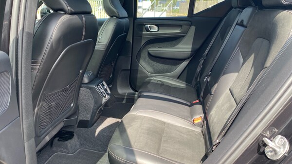 Used Volvo XC40 2022 for sale - 75332889: Photo 10