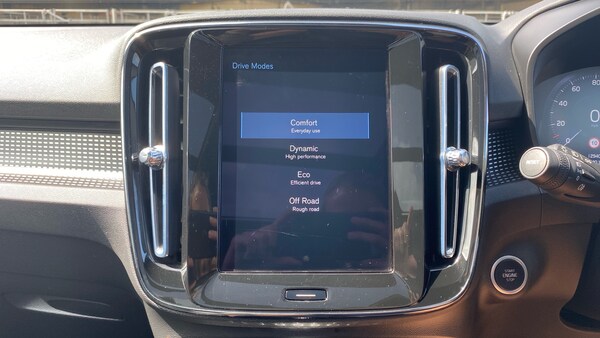 Used Volvo XC40 2022 for sale - 75332889: Photo 35