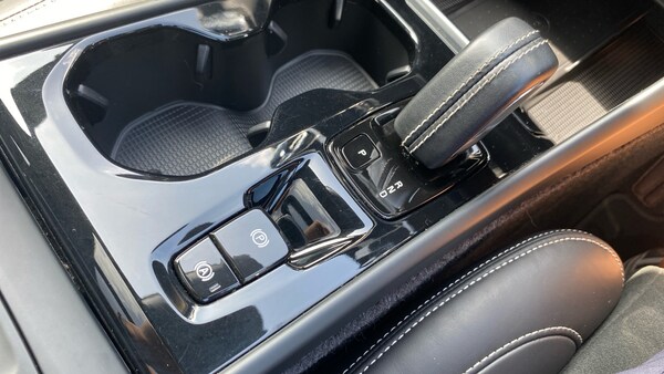 Used Volvo XC40 2022 for sale - 75332889: Photo 38