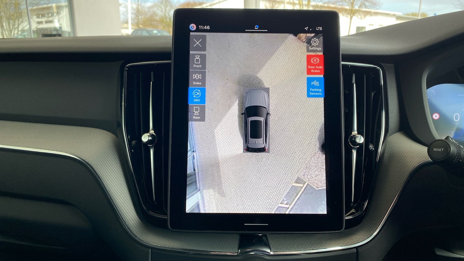 Used Volvo XC60 2025 for sale - 77851185: Photo 23