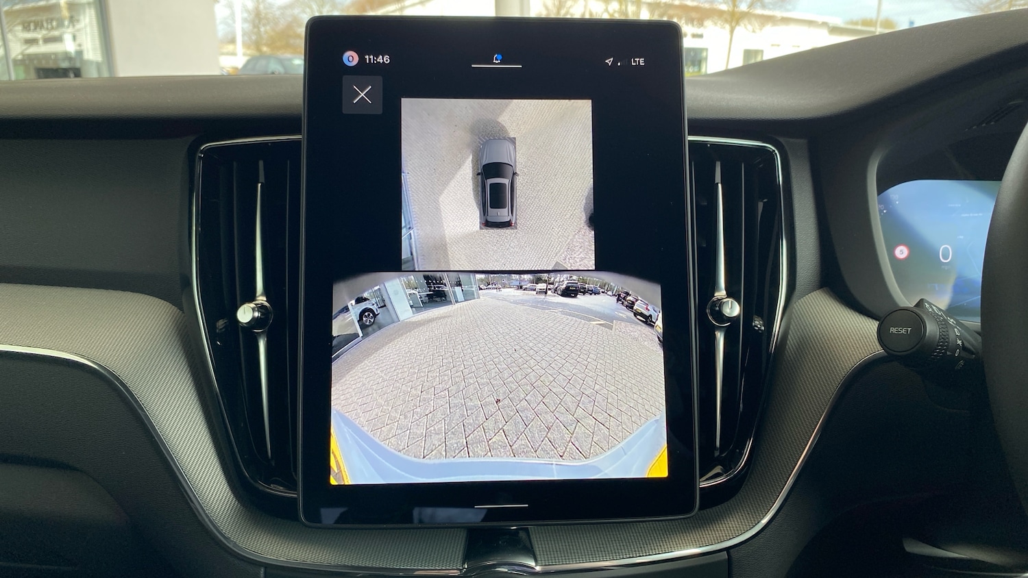 Used Volvo XC60 2025 for sale - 77851185: Photo 24