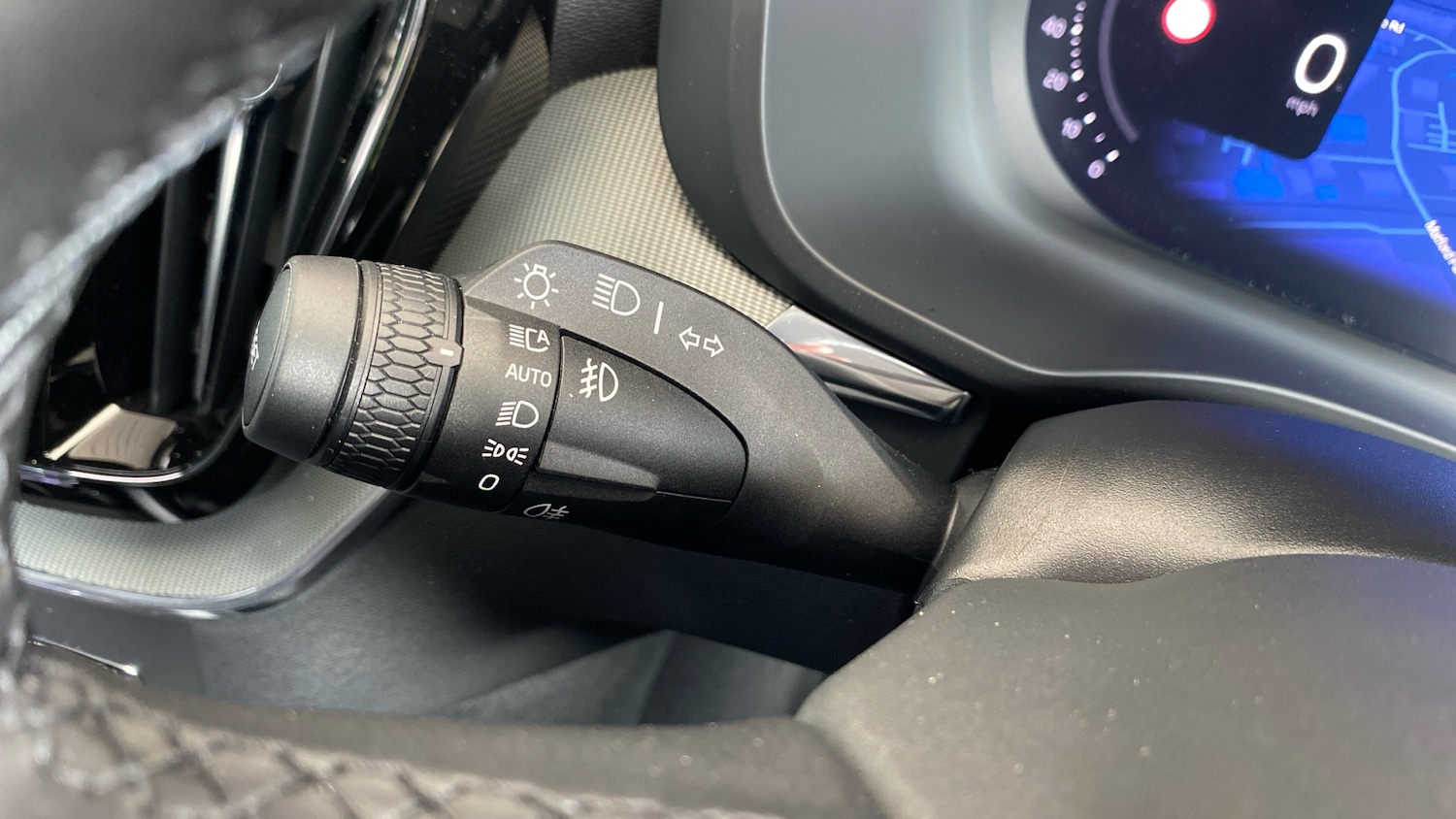 Used Volvo XC60 2025 for sale - 77851185: Photo 29