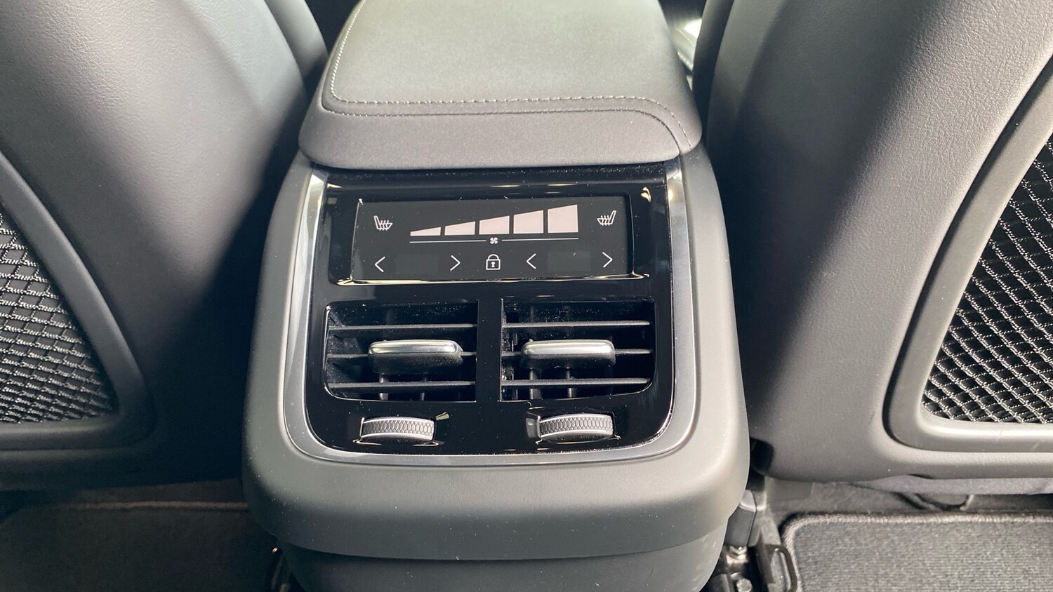 Used Volvo XC60 2025 for sale - 77851185: Photo 37