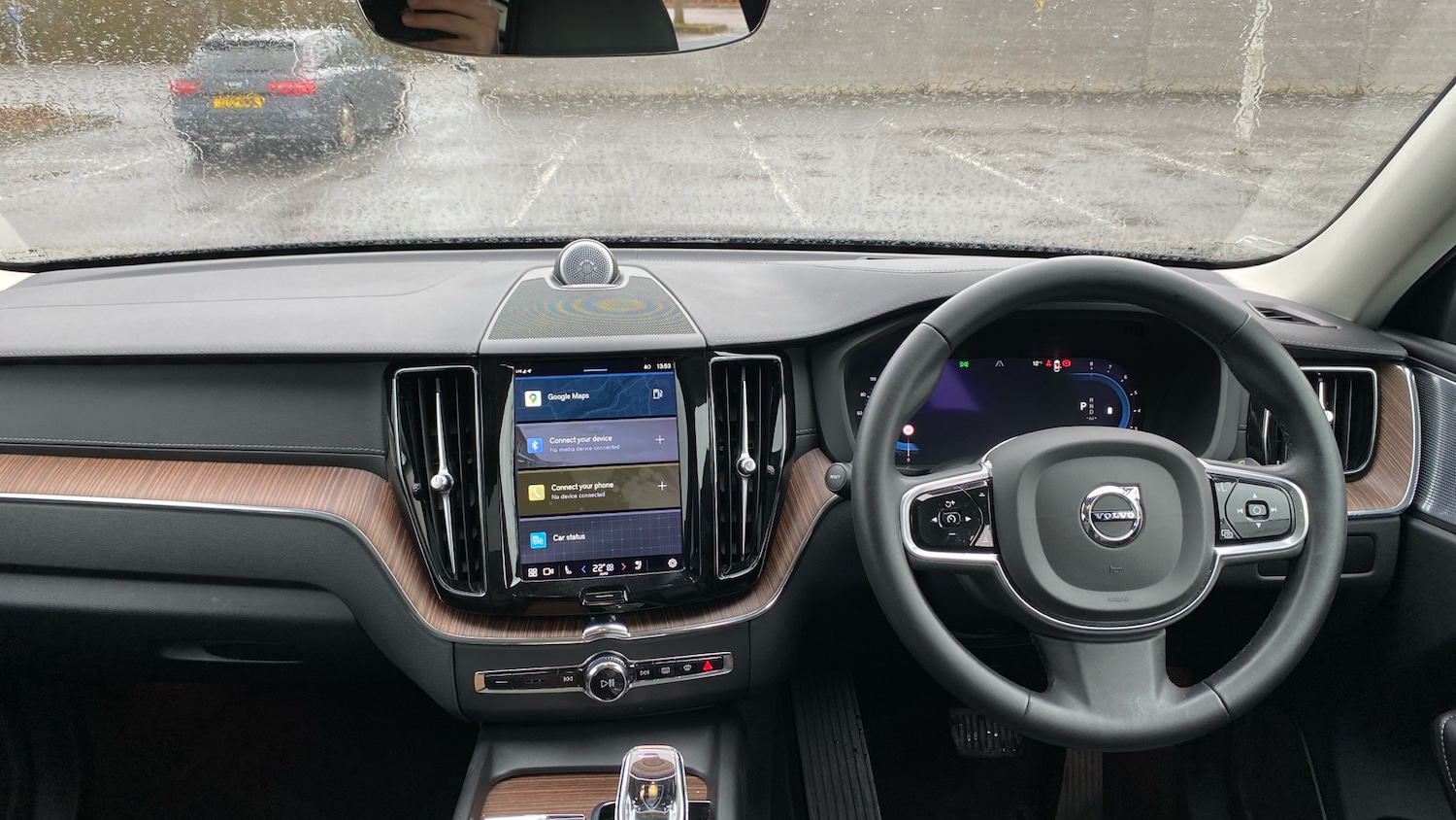 Used Volvo XC60 2022 for sale - 76877776: Photo 5