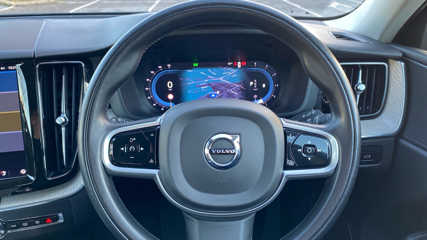 Used Volvo XC60 2022 for sale - 77105197: Photo 10