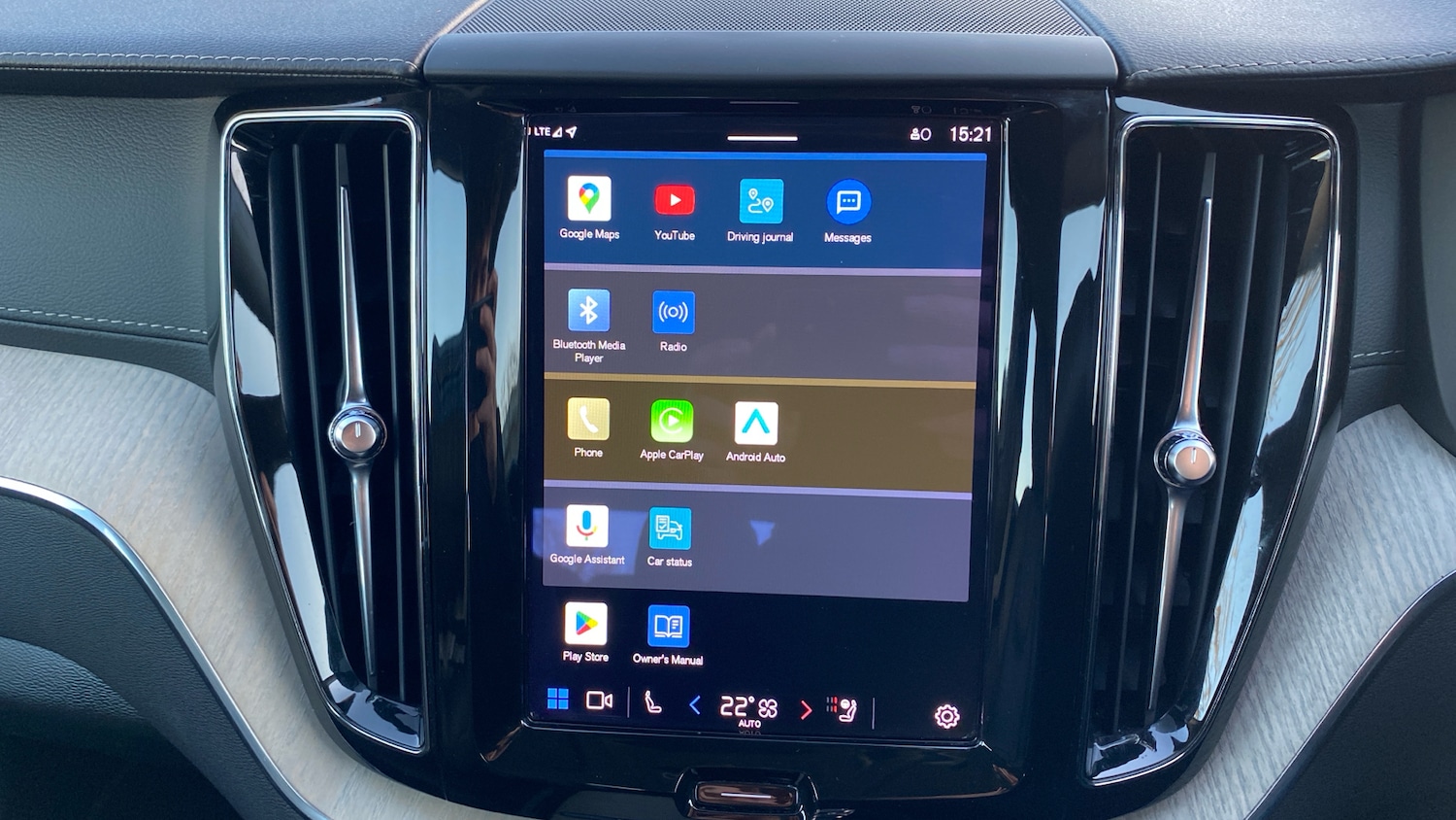 Used Volvo XC60 2022 for sale - 77105197: Photo 12