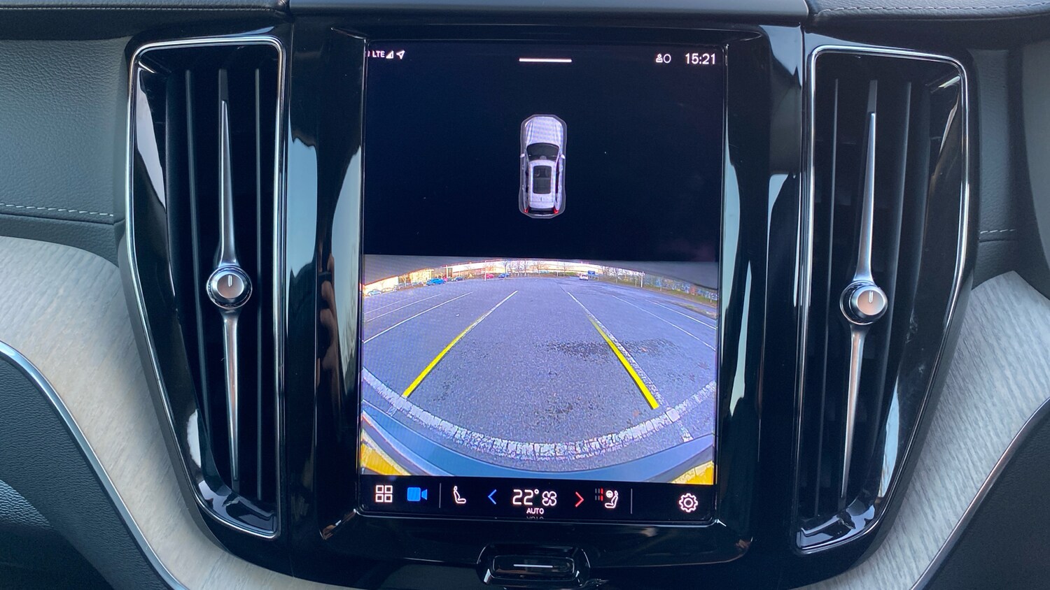 Used Volvo XC60 2022 for sale - 77105197: Photo 15