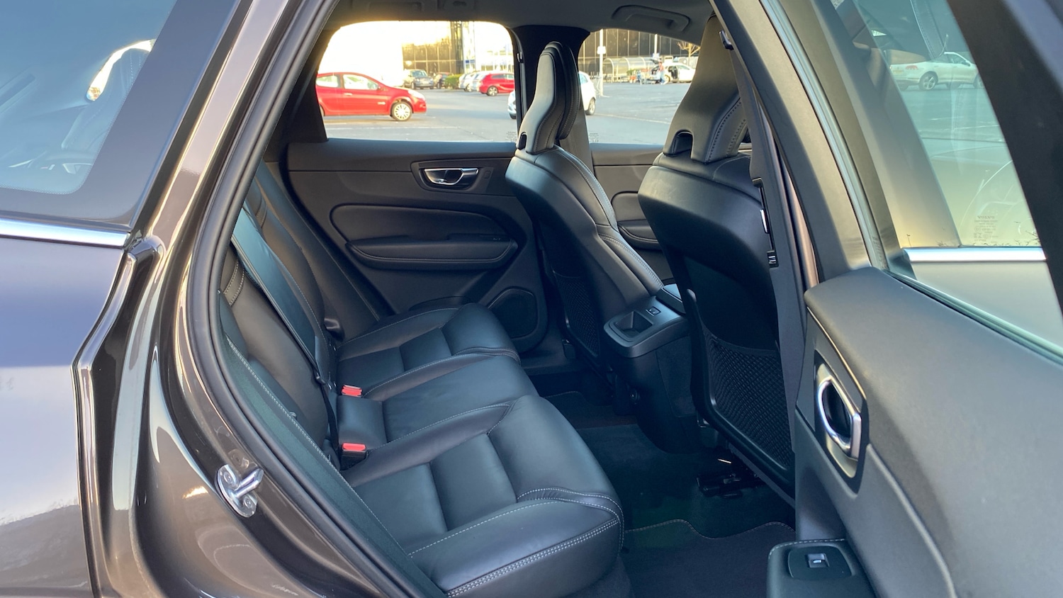 Used Volvo XC60 2022 for sale - 77105197: Photo 6