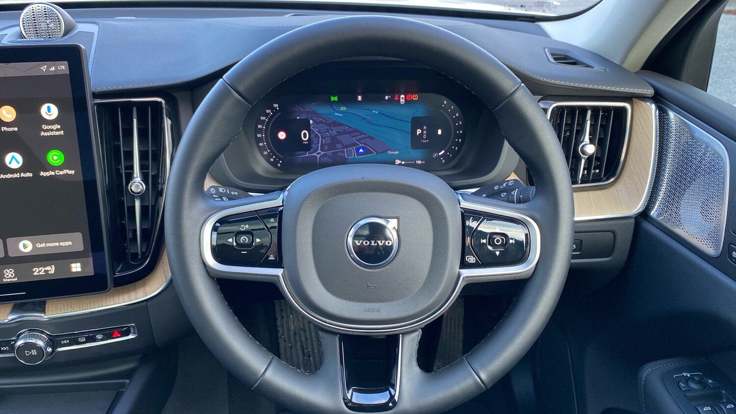 Used Volvo XC60 2025 for sale - 77323779: Photo 10