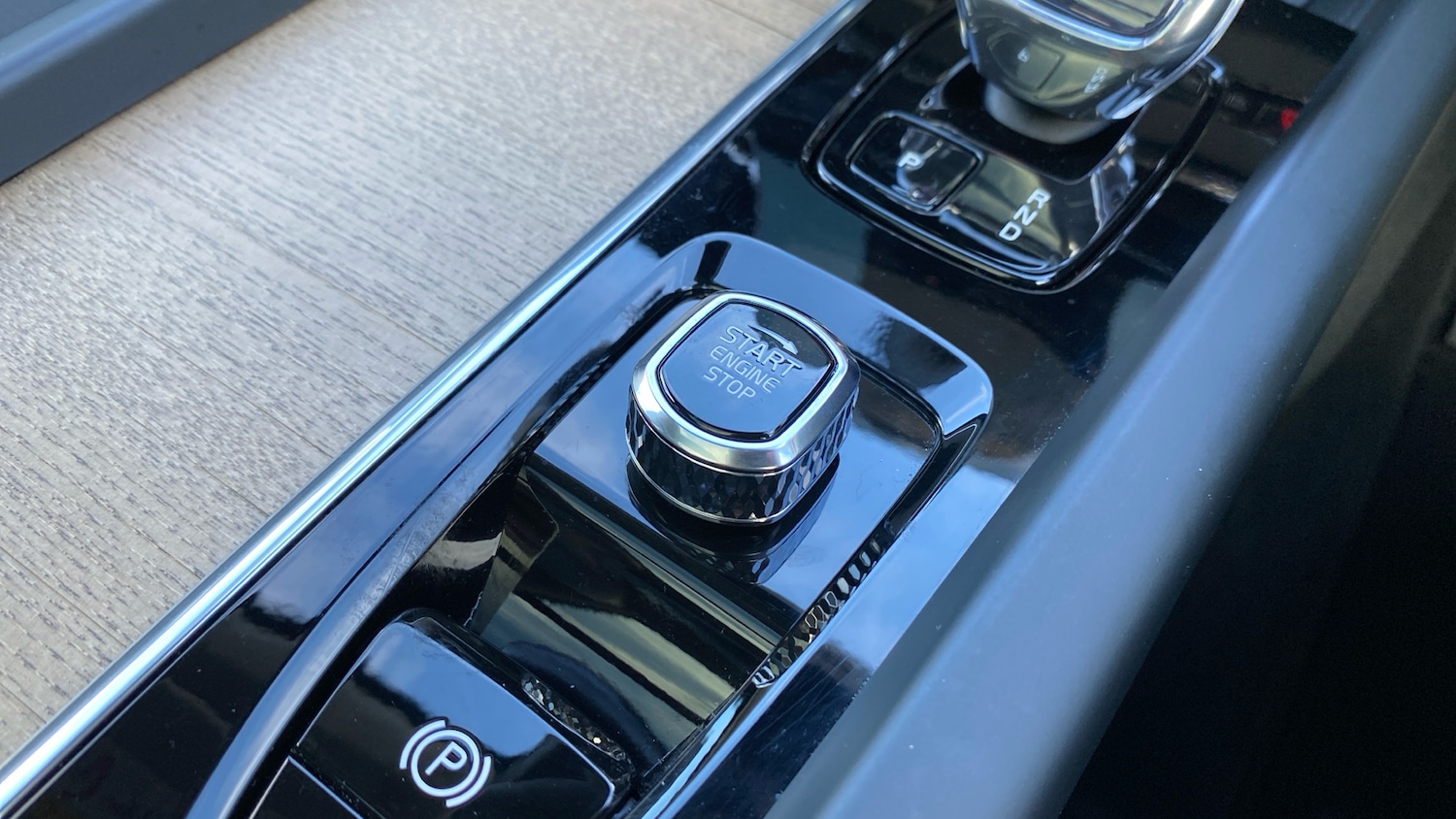 Used Volvo XC60 2025 for sale - 77323779: Photo 24