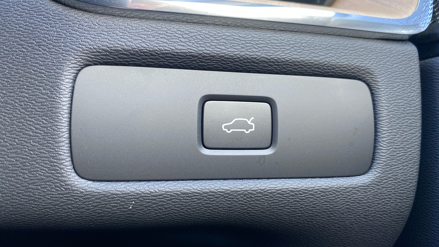 Used Volvo XC60 2025 for sale - 77323779: Photo 31