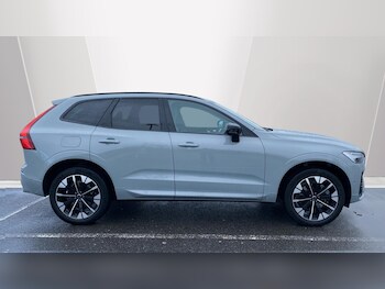 Used Volvo XC60 2025 for sale - 77323777: Photo