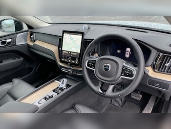 Used Volvo XC60 2025 for sale - 77323777: Photo