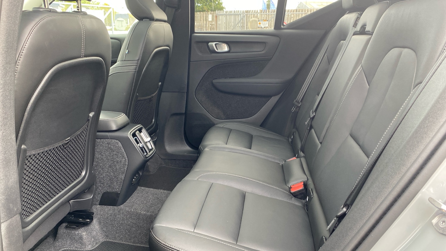 Used Volvo XC40 2025 for sale - 77069547: Photo 10