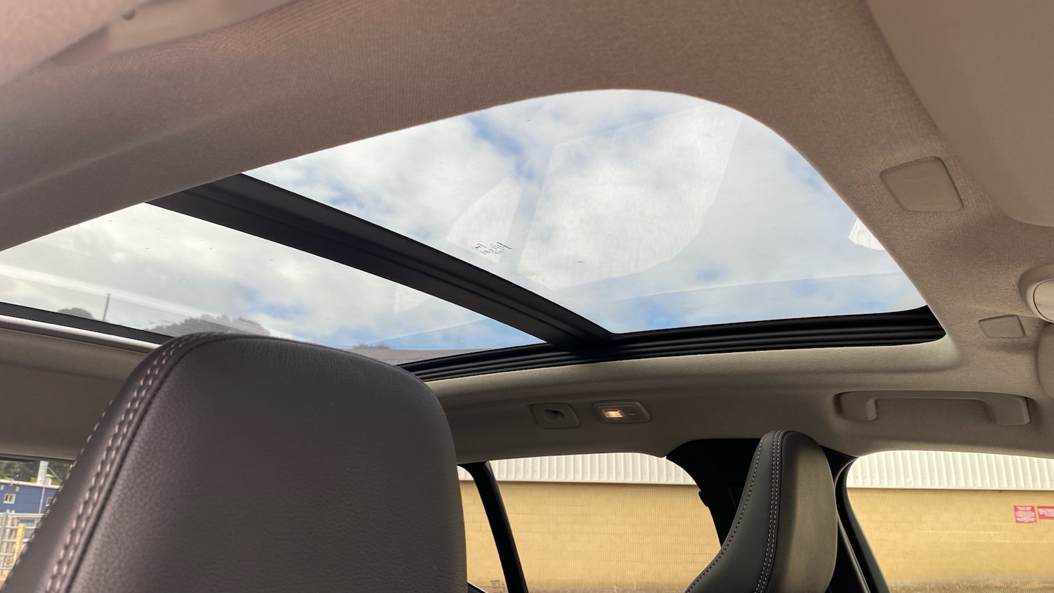 Used Volvo XC40 2025 for sale - 77069547: Photo 27