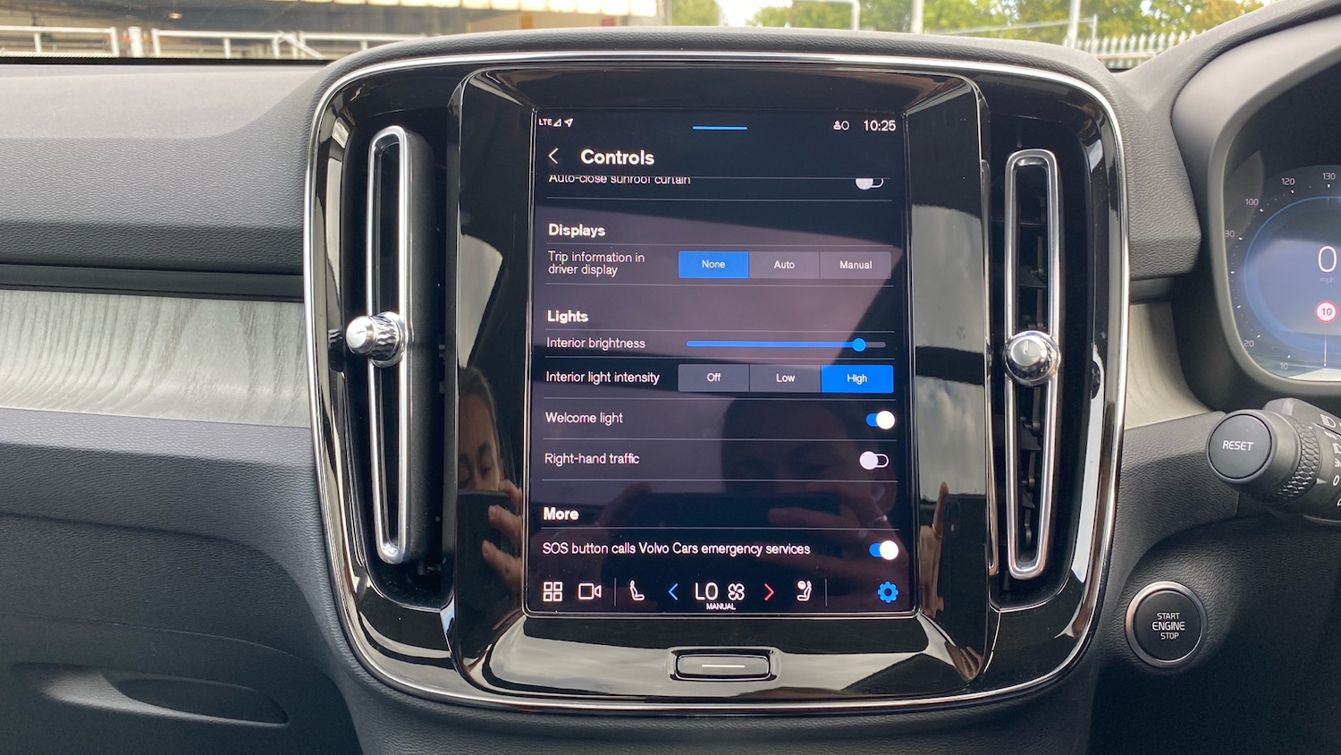 Used Volvo XC40 2025 for sale - 77069547: Photo 37