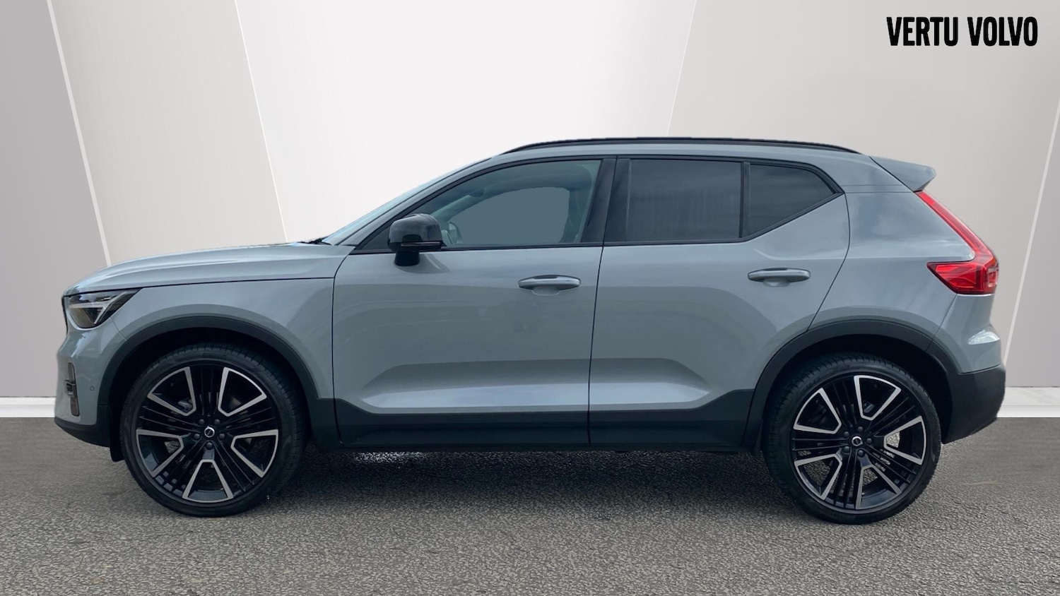 Used Volvo XC40 2025 for sale - 77069547: Photo 8