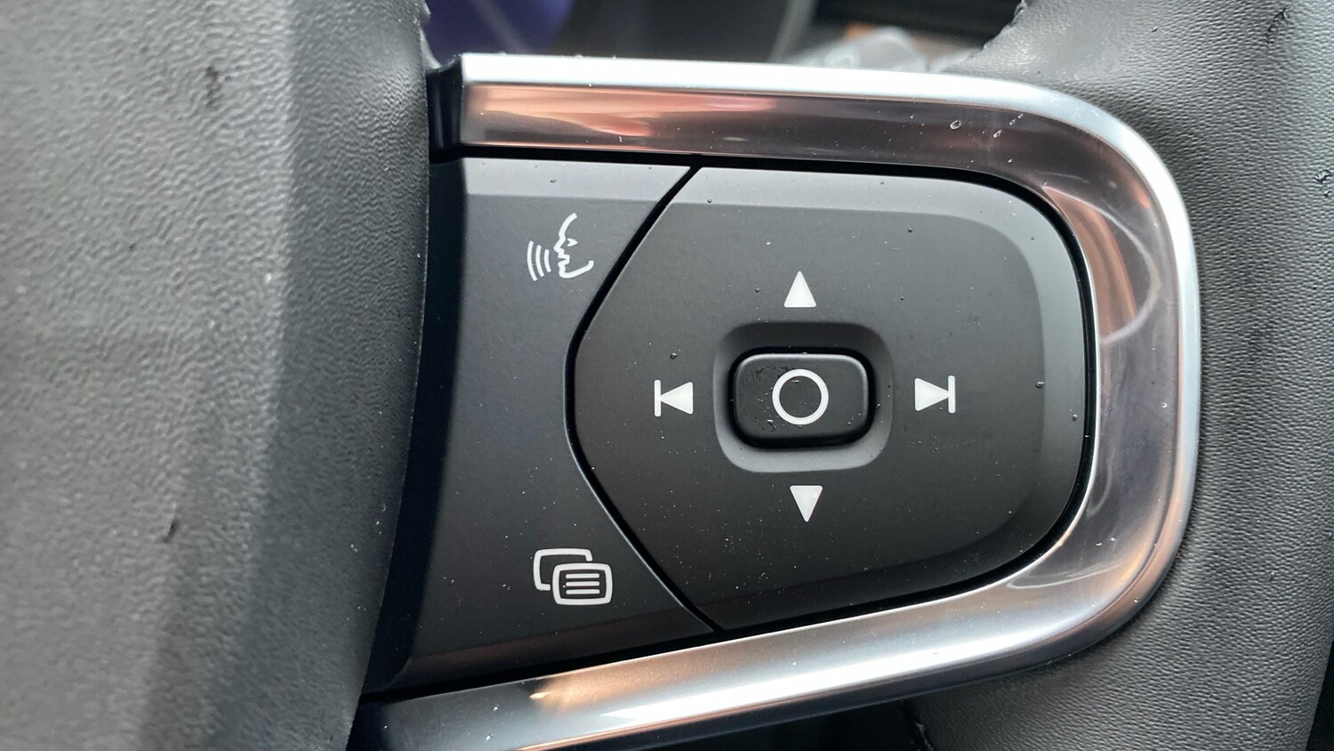 Used Volvo XC40 2025 for sale - 77337456: Photo 18