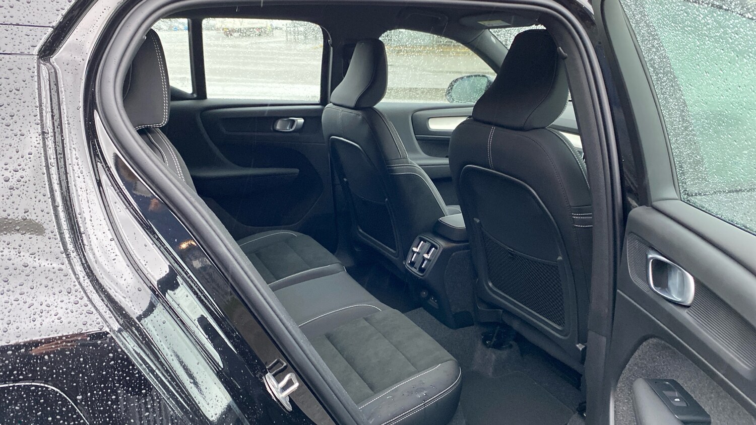 Used Volvo XC40 2025 for sale - 77337456: Photo 6