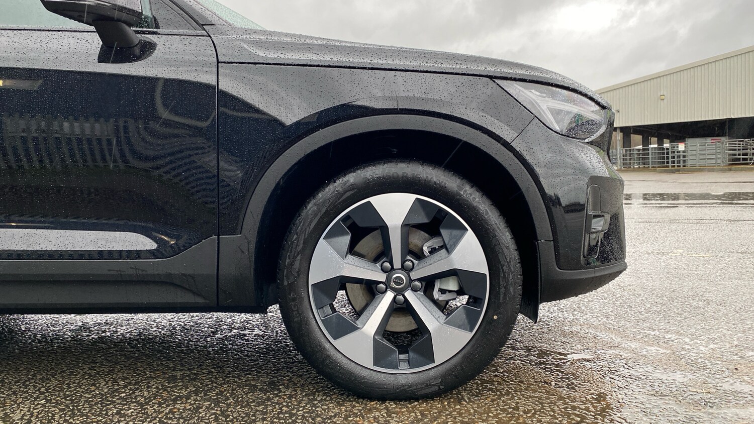 Used Volvo XC40 2025 for sale - 77337456: Photo 9