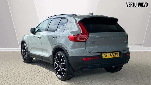 Used Volvo XC40 2024 for sale - 75358458: Photo 2