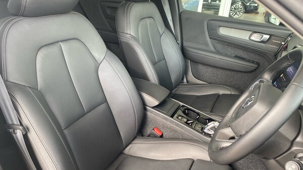 Used Volvo XC40 2024 for sale - 75358458: Photo 9