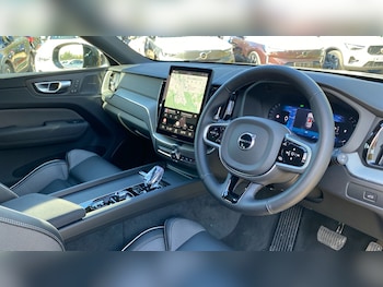 Used Volvo XC60 2025 for sale - 78040171: Photo
