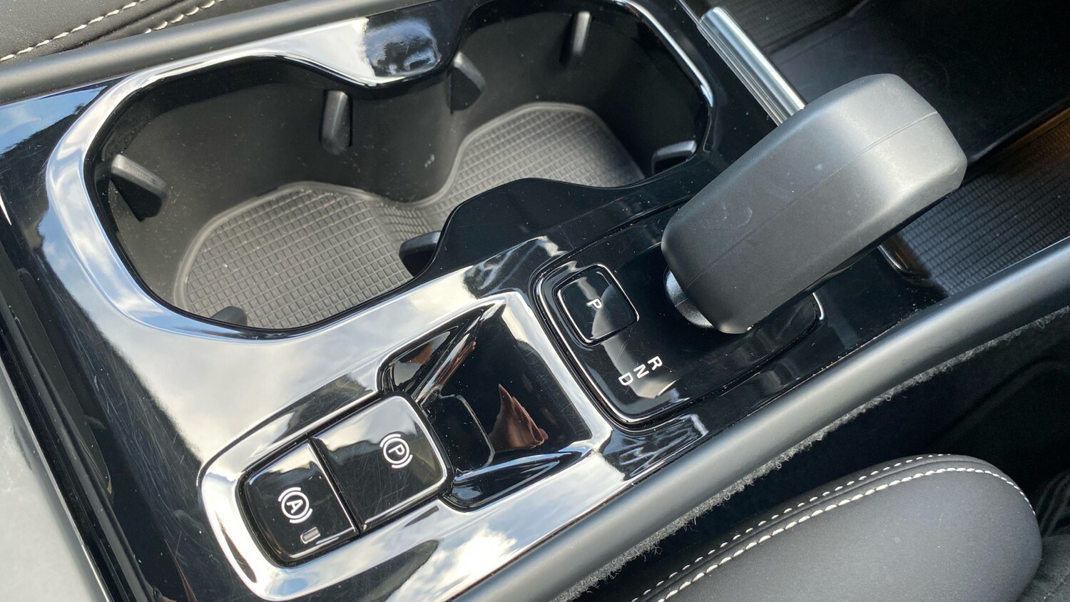 Used Volvo XC40 2024 for sale - 76653263: Photo 15