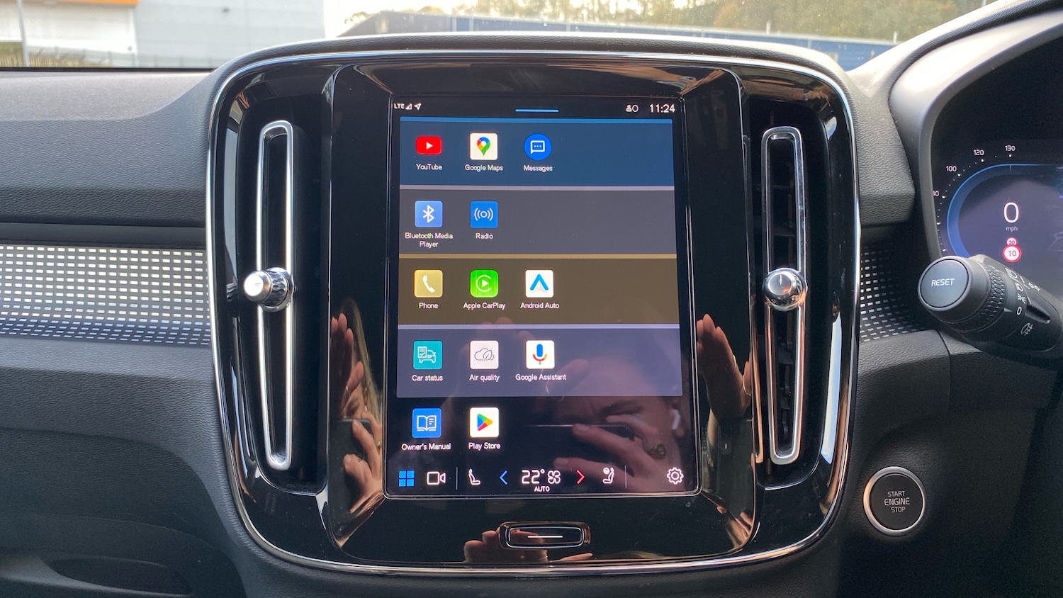 Used Volvo XC40 2024 for sale - 76653263: Photo 16