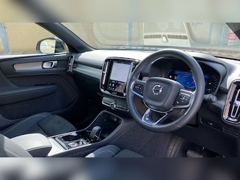 Used Volvo XC40 2025 for sale - 78654885: Photo