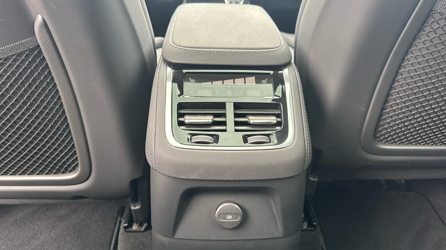 Used Volvo XC90 2025 for sale - 77167916: Photo 42