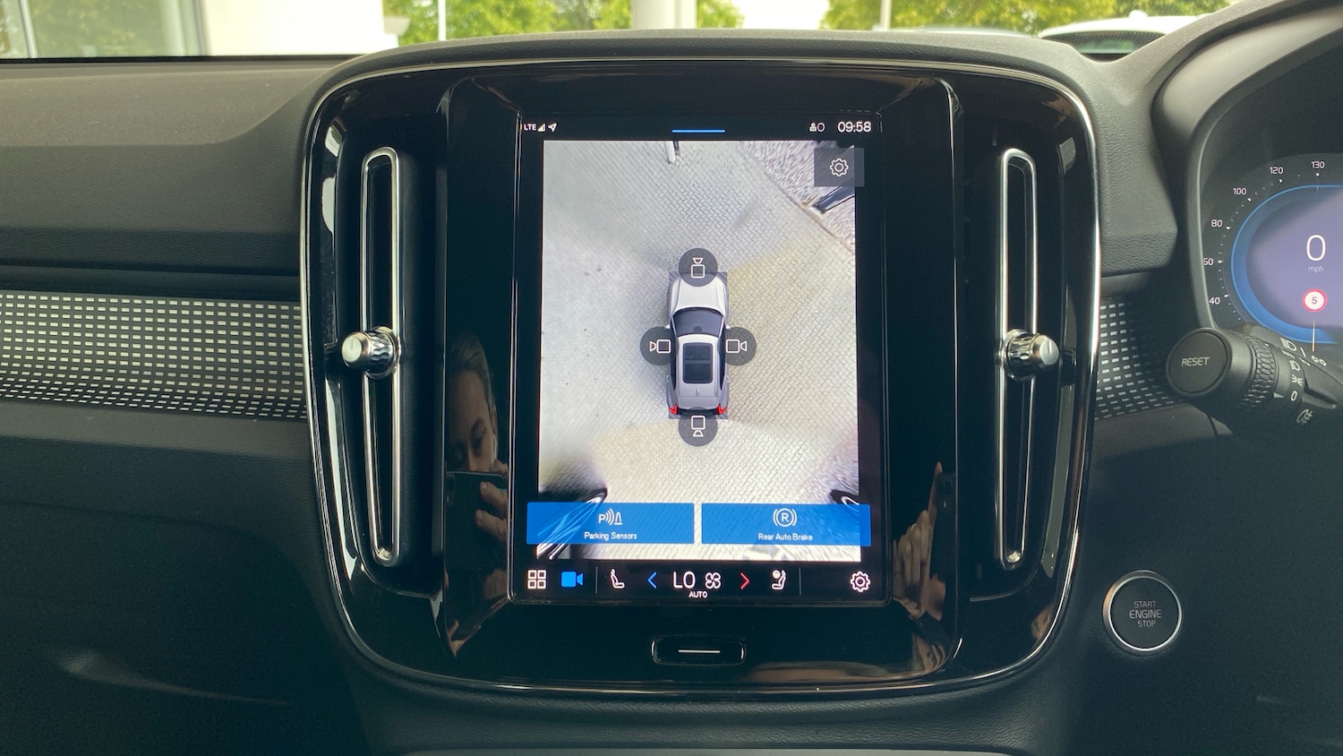 Vehicle 28