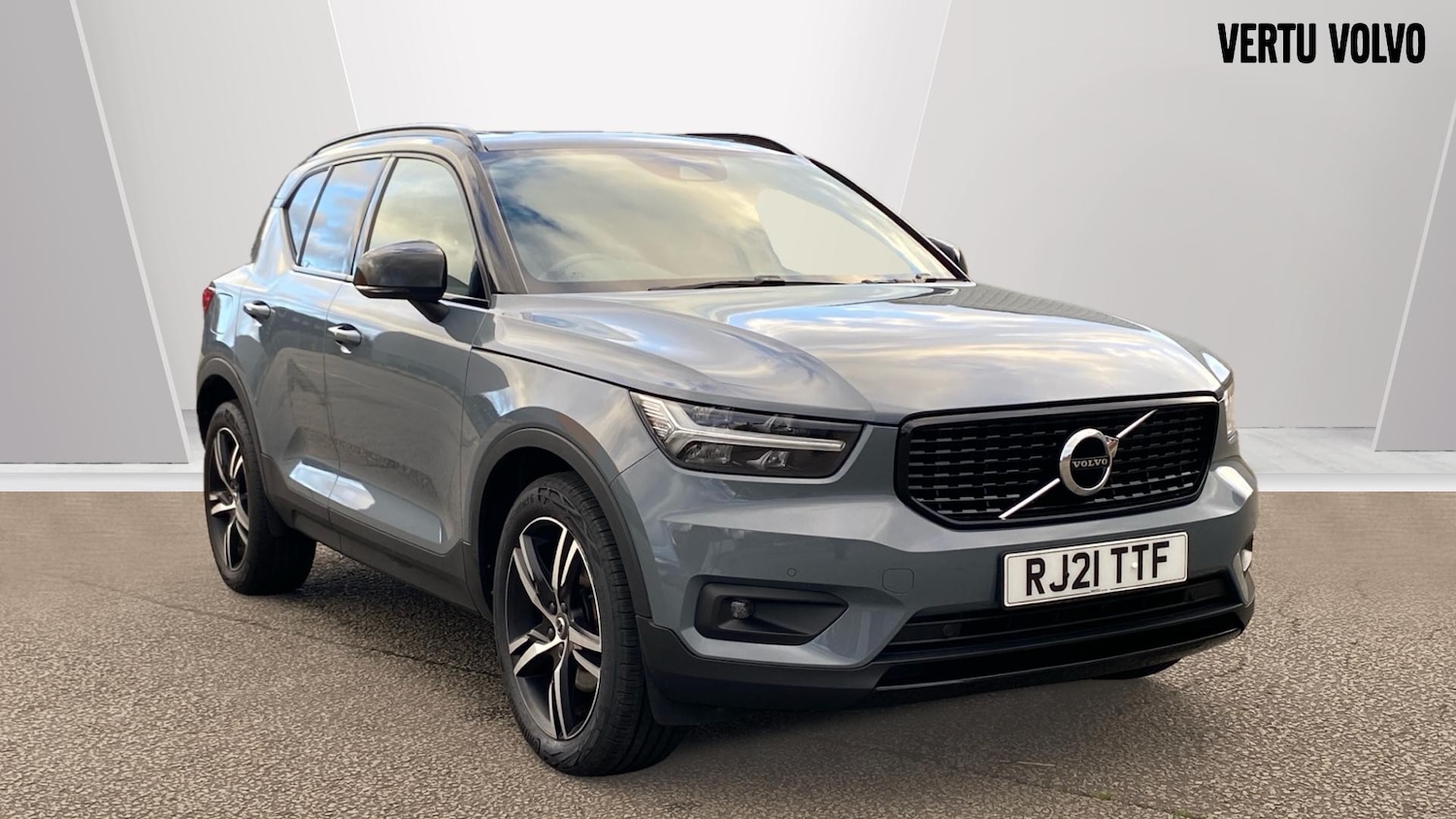 Used Volvo XC40 2021 for sale - 76653193: Photo 1