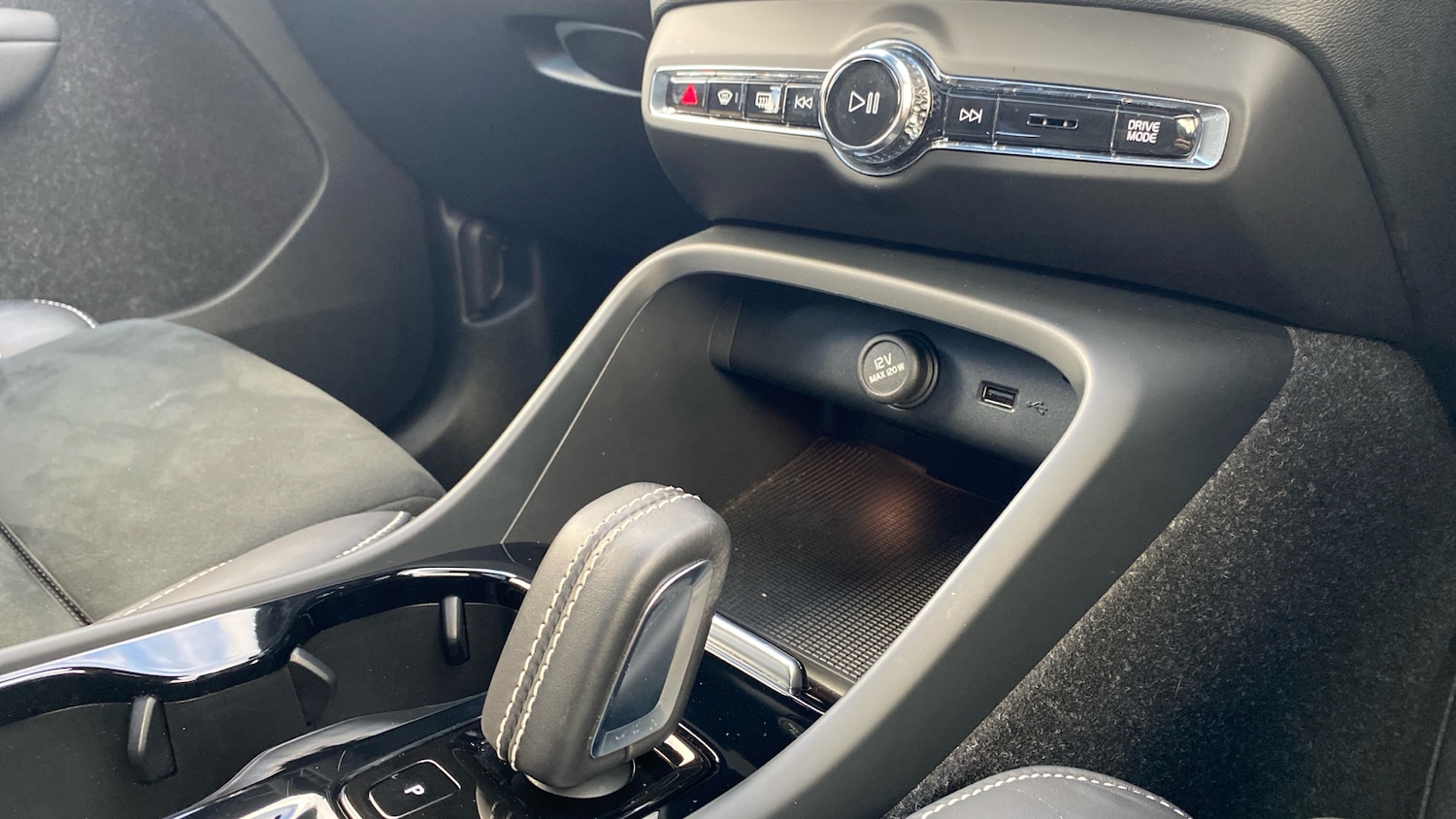 Used Volvo XC40 2021 for sale - 76653193: Photo 14