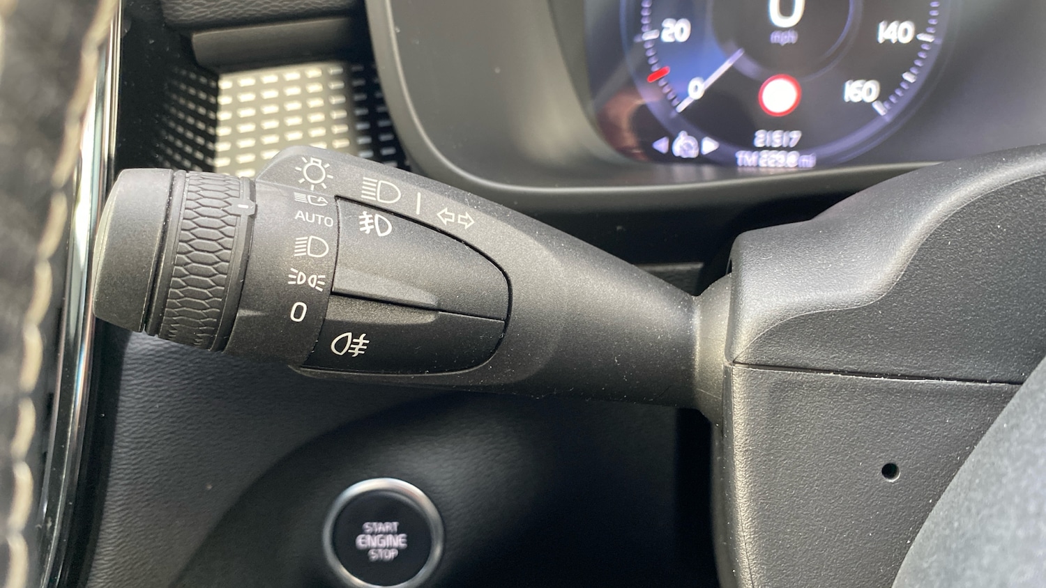 Used Volvo XC40 2021 for sale - 76653193: Photo 23