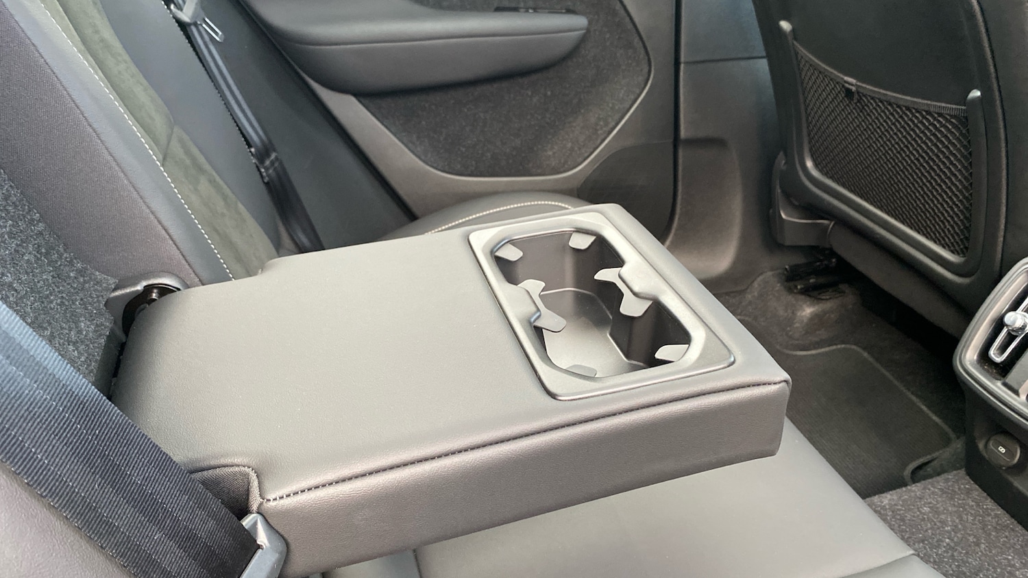 Used Volvo XC40 2021 for sale - 76653193: Photo 25