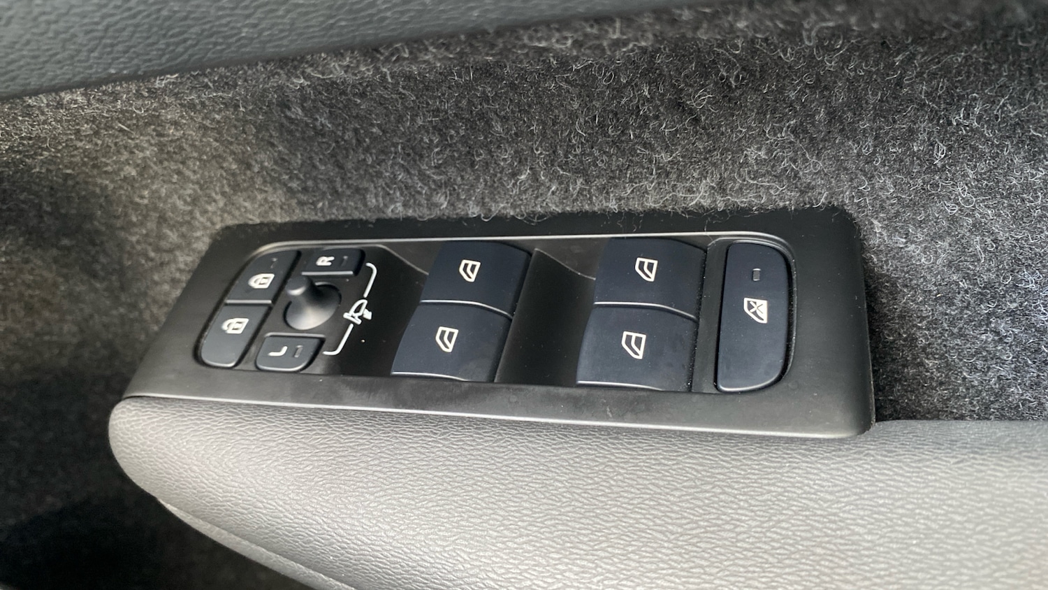 Used Volvo XC40 2021 for sale - 76653193: Photo 26