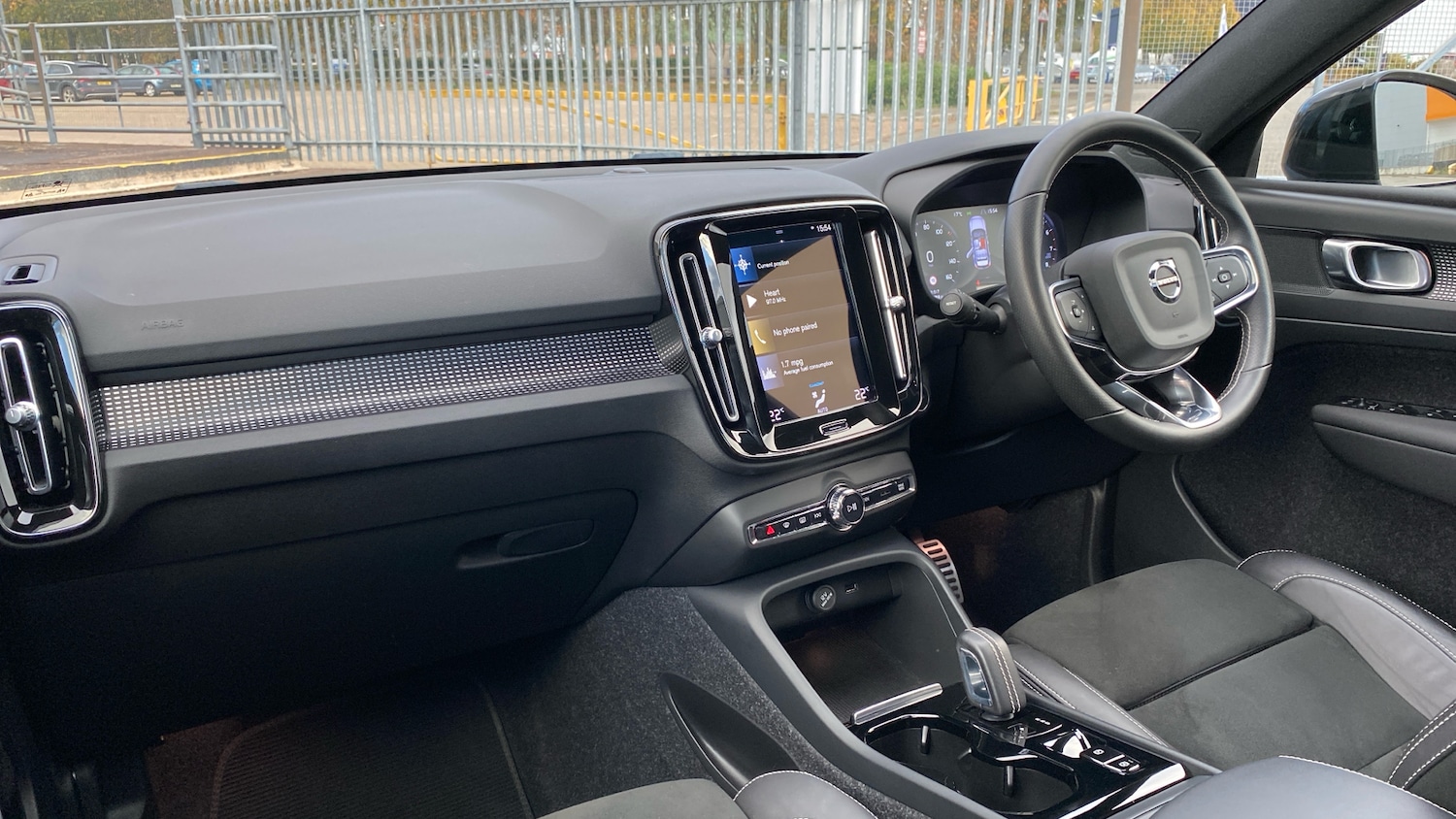 Used Volvo XC40 2021 for sale - 76653193: Photo 4