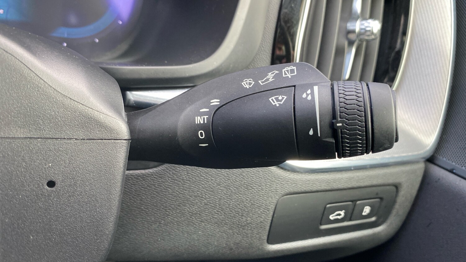 Used Volvo XC60 2022 for sale - 77501630: Photo 20