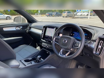 Used Volvo XC40 2023 for sale - 78507730: Photo