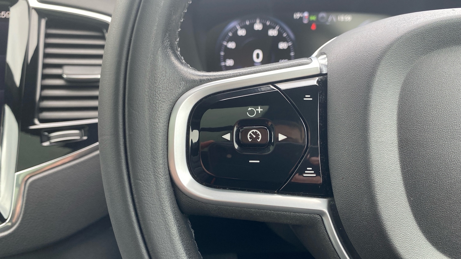 Used Volvo XC90 2022 for sale - 76653243: Photo 18