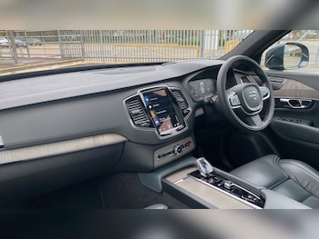 Used Volvo XC90 2022 for sale - 76653243: Photo