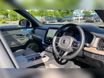 Used Volvo XC90 2025 for sale - 78716601: Photo