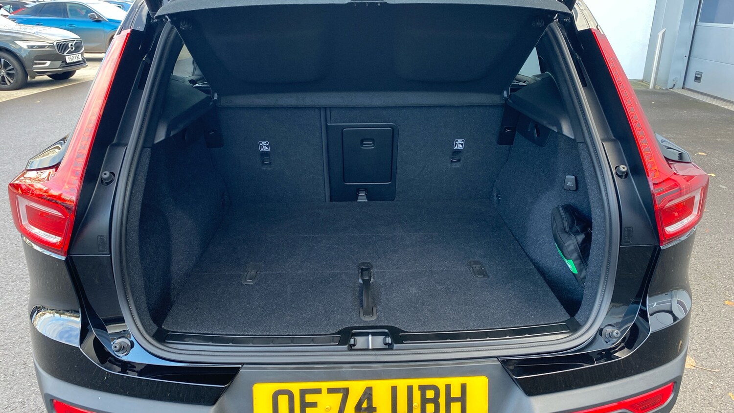 Used Volvo XC40 2025 for sale - 77487047: Photo 17