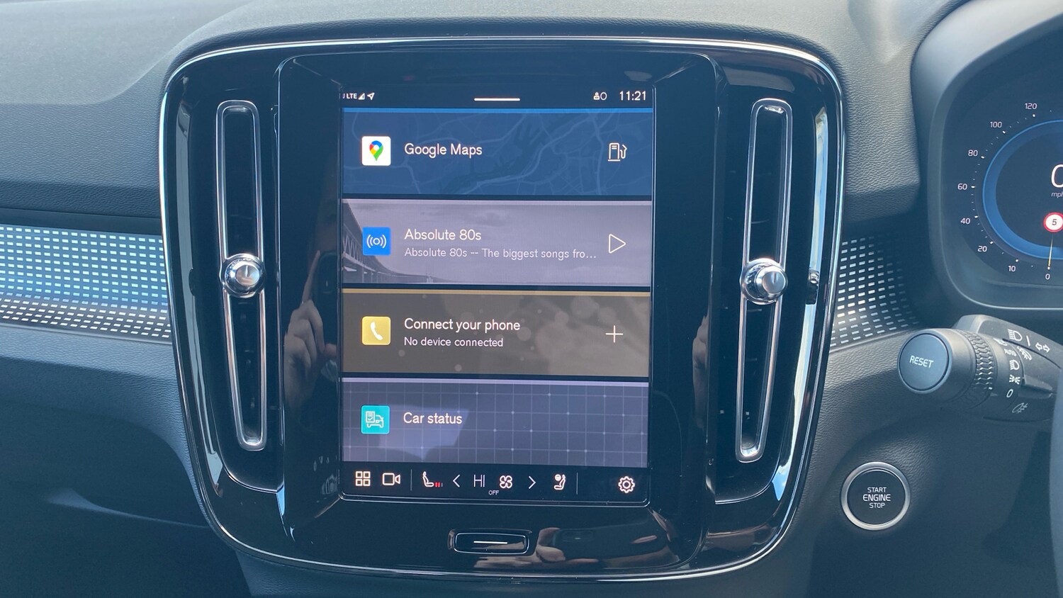 Used Volvo XC40 2025 for sale - 77487047: Photo 28