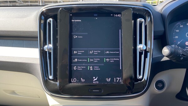 Used Volvo XC40 2022 for sale - 75443733: Photo 32