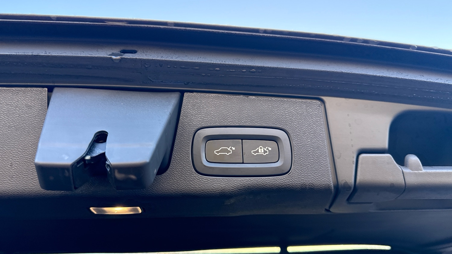 Used Volvo XC60 2025 for sale - 77831626: Photo 15