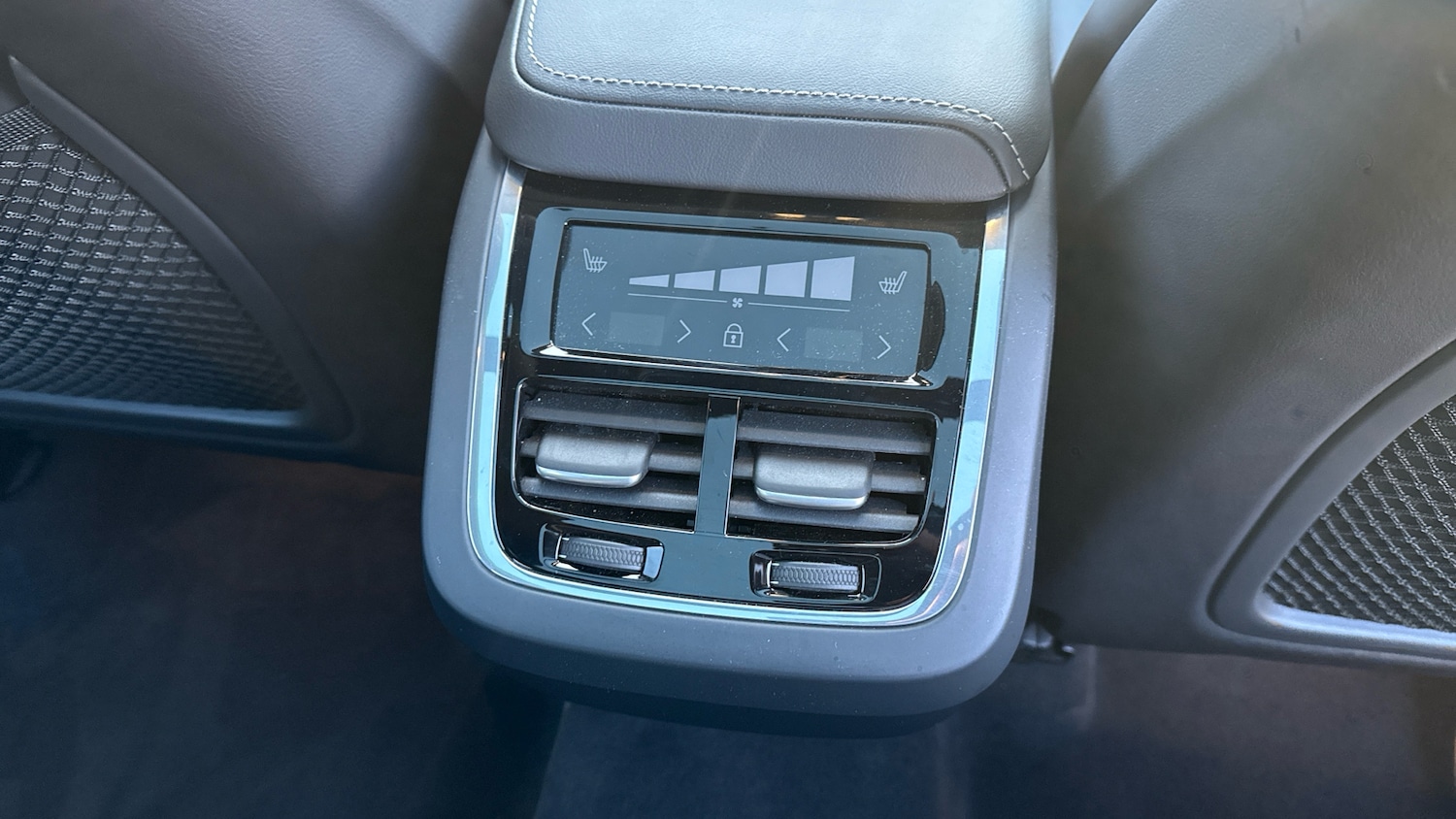 Used Volvo XC60 2025 for sale - 77831626: Photo 21