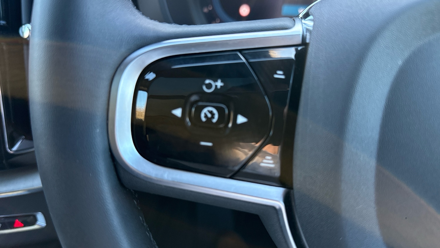 Used Volvo XC60 2025 for sale - 77831626: Photo 26