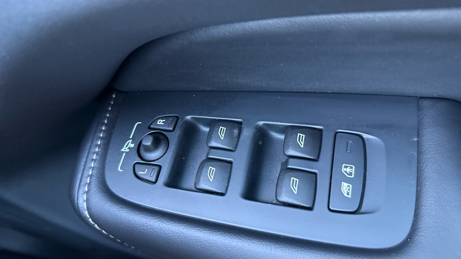 Used Volvo XC60 2025 for sale - 77831626: Photo 29